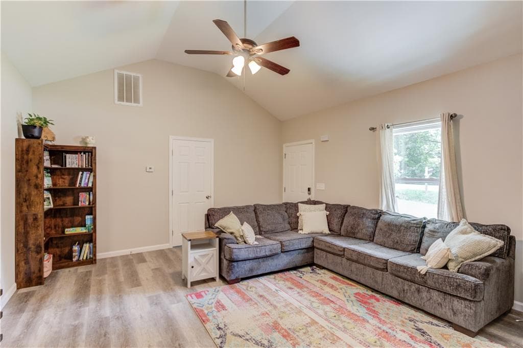 3 bedroom, 2 bathroom, 1,411 sq ft single family residence for sale at 418 Starrs Bridge Road, Canon, GA 30520 — photo 10