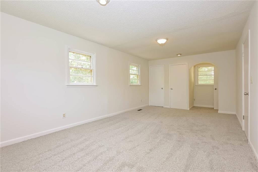 2 bedroom, 2 bathroom, 2,028 sq ft single family residence for sale at 192 Sun Valley Drive, Macon, GA 31211 — photo 9