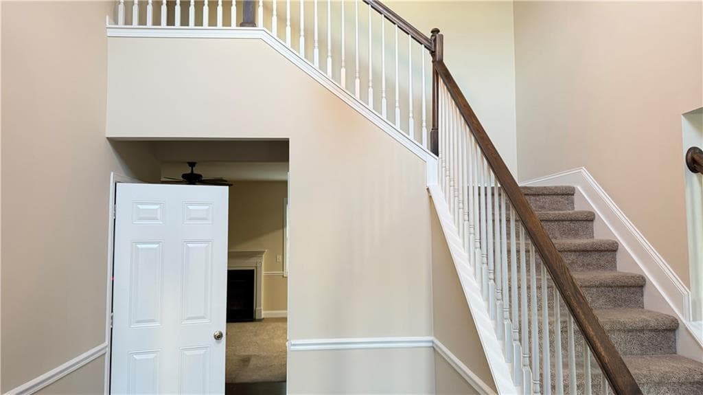 5 bedroom, 3 bathroom, 2,695 sq ft single family residence under contract at 2305 Paces Estates Drive, Lithia Springs, GA 30122 — photo 6
