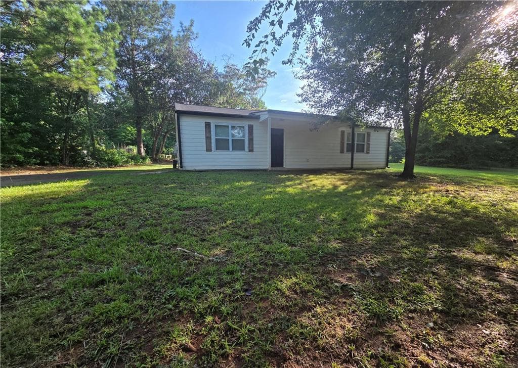 3 bedroom, 1 bathroom, 1,118 sq ft single family residence for sale at 732 Old Villa Rica Road, Dallas, GA 30157
