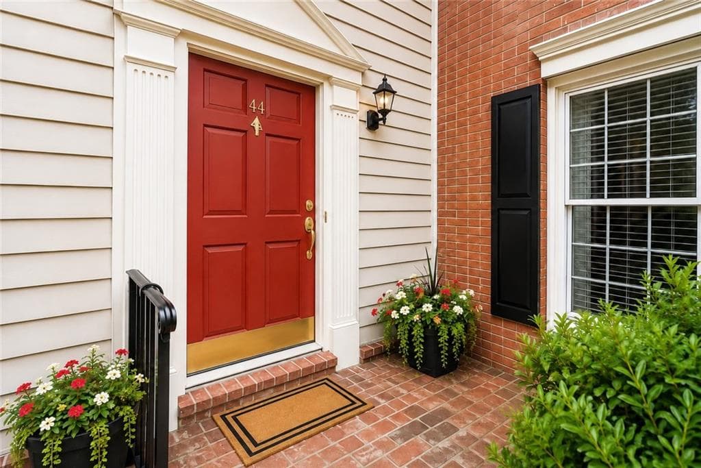 2 bedroom, 3 bathroom, 1,366 sq ft home for sale at 44 Mount Vernon Circle, Sandy Springs, GA