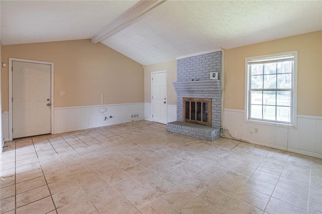 3 bedroom, 2 bathroom, 1,242 sq ft single family residence for sale at 950 Doeskin Drive, Conyers, GA 30012 — photo 6