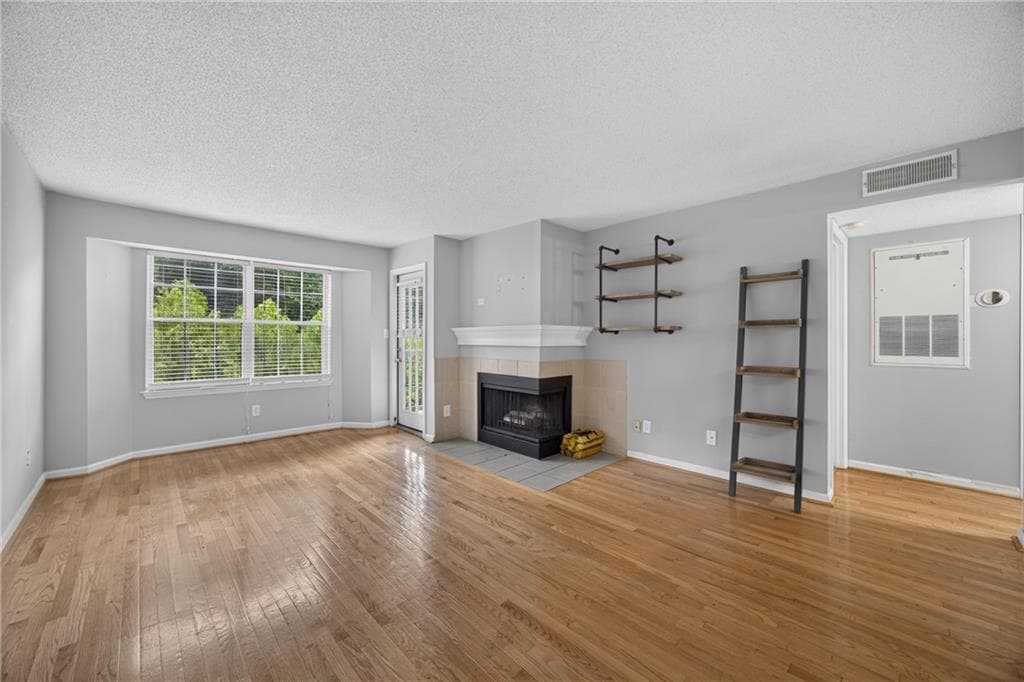1 bedroom, 1 bathroom, 690 sq ft condominium for rent at 1021 Chastain Park Court NE, Atlanta, GA 30342 for $1,650 a month — photo 3