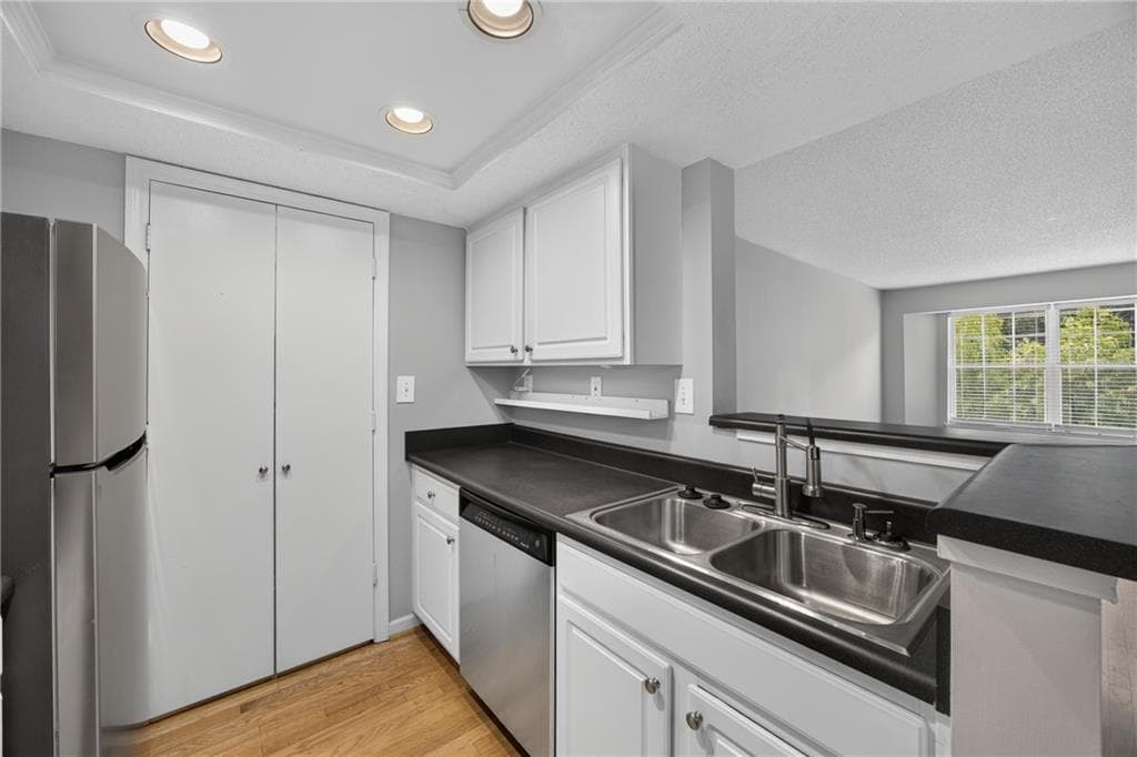 1 bedroom, 1 bathroom, 690 sq ft condominium for rent at 1021 Chastain Park Court NE, Atlanta, GA 30342 for $1,650 a month — photo 7