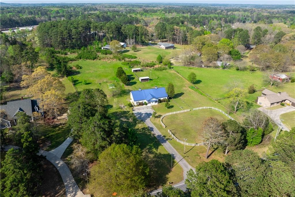 4 bedroom, 3 bathroom, 2,796 sq ft single family residence under contract at 3121 Centerville Rosebud Road, Snellville, GA 30039 — photo 2
