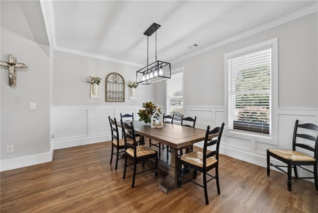 4 bedroom, 3 bathroom, 3,050 sq ft single family residence for sale at 302 Savannah Drive, Mansfield, GA 30055 — photo 7