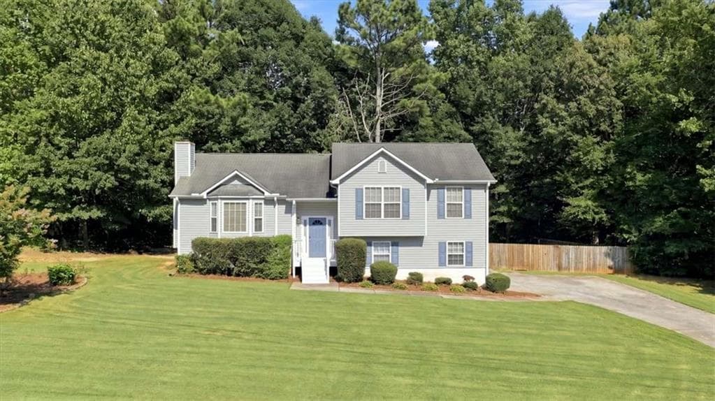 3 bedroom, 2 bathroom, 2,073 sq ft single family residence for sale at 49 Headland Court, Rockmart, GA 30153 — photo 2