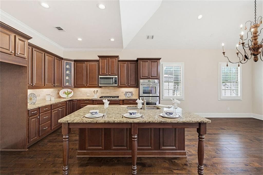 4 bedroom, 5 bathroom, 4,815 sq ft single family residence for sale at 11147 Brookhavenclub Drive, Johns Creek, GA 30097 — photo 10