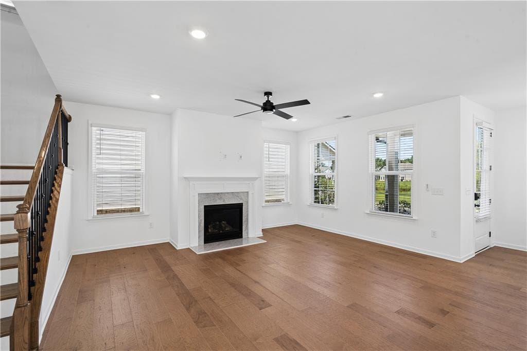 3 bedroom, 3 bathroom, 2,120 sq ft single family residence for sale at 4448 Encore Park Crossing, Duluth, GA 30097 — photo 4