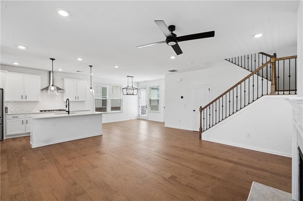 3 bedroom, 3 bathroom, 2,120 sq ft single family residence for sale at 4448 Encore Park Crossing, Duluth, GA 30097 — photo 5