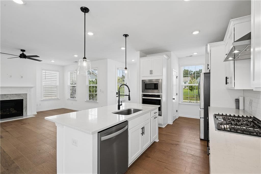 3 bedroom, 3 bathroom, 2,120 sq ft single family residence for sale at 4448 Encore Park Crossing, Duluth, GA 30097 — photo 9