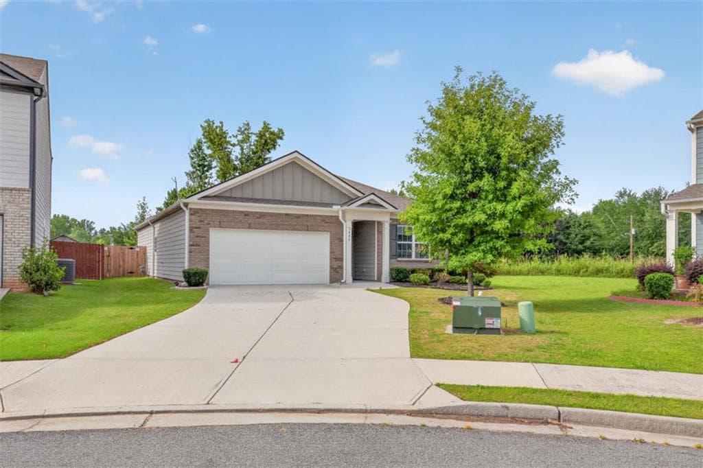 3 bedroom, 2 bathroom, 1,578 sq ft single family residence under contract at 5480 Barberry Avenue, Oakwood, GA 30566 — photo 5