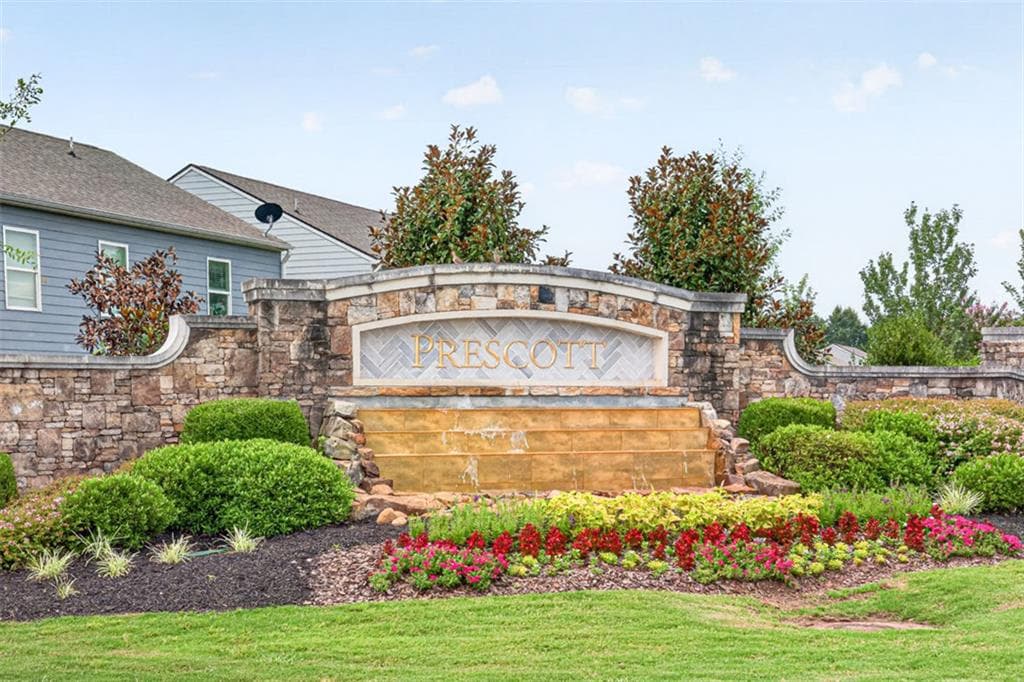 3 bedroom, 2 bathroom, 1,578 sq ft single family residence under contract at 5480 Barberry Avenue, Oakwood, GA 30566