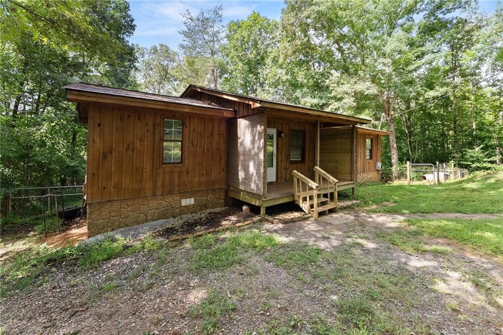 2 bedroom, 1 bathroom, 1,072 sq ft single family residence for sale at 34 Somerset Place, Dahlonega, GA 30533 — photo 3
