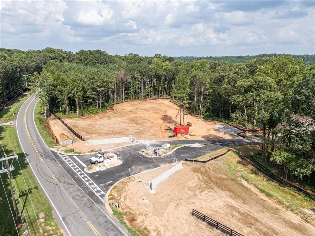 single family residence for sale at 750 Oaks Trail, Milton, GA 30004 — photo 5