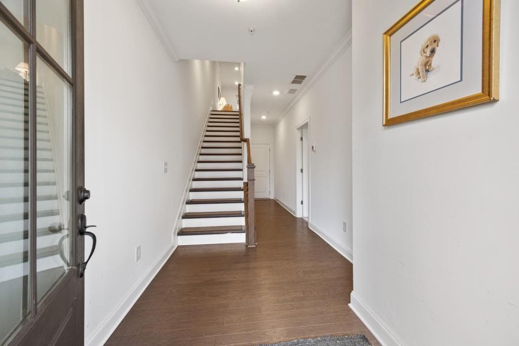 3 bedroom, 4 bathroom, 1,873 sq ft townhouse for sale at 6529 Beacon Drive, Sandy Springs, GA 30328 — photo 5