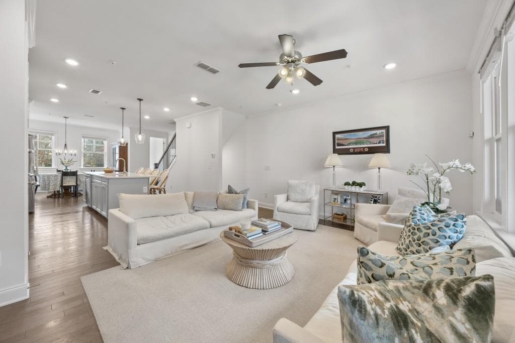 3 bedroom, 4 bathroom, 1,873 sq ft townhouse for sale at 6529 Beacon Drive, Sandy Springs, GA 30328 — photo 6