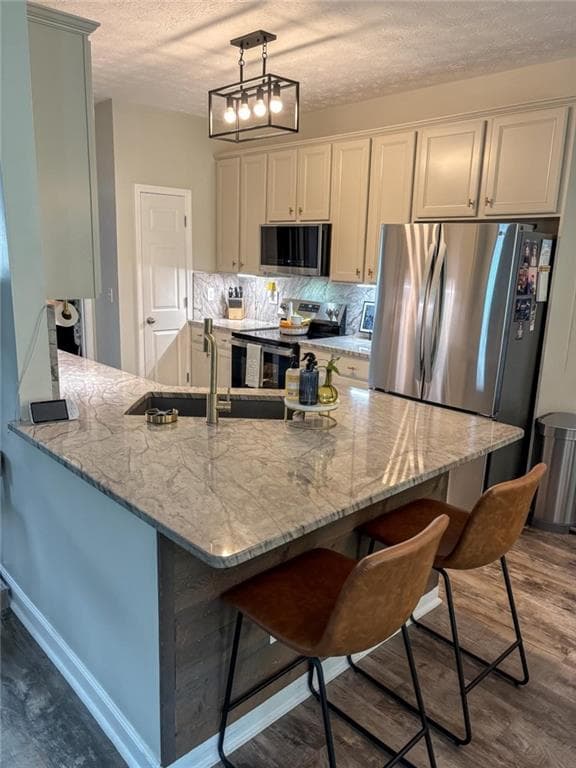 4 bedroom, 3 bathroom, 2,483 sq ft single family residence for sale at 204 Magnolia Street, Senoia, GA 30276 — photo 5