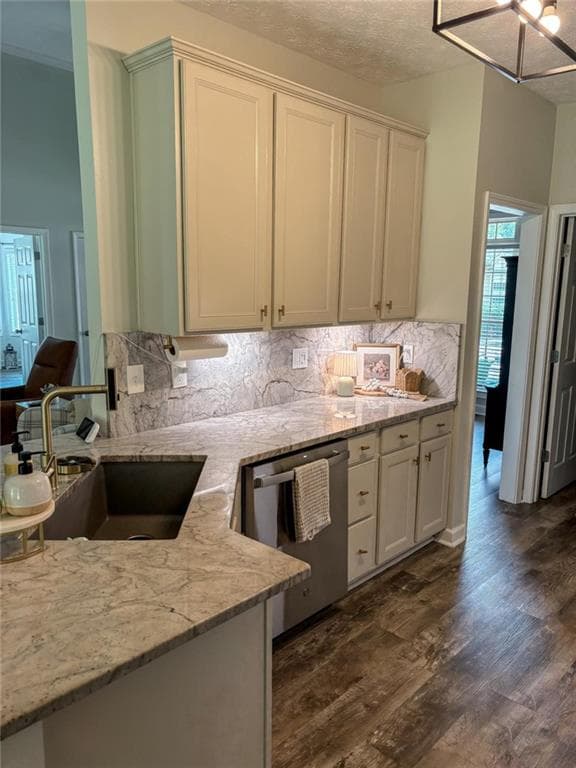 4 bedroom, 3 bathroom, 2,483 sq ft single family residence for sale at 204 Magnolia Street, Senoia, GA 30276 — photo 6