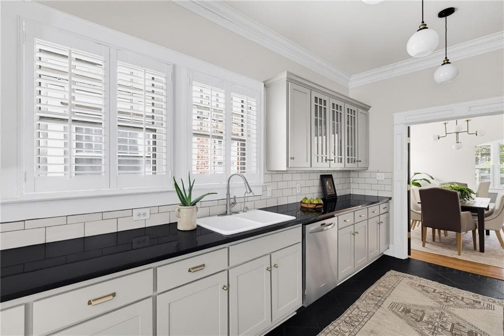 4 bedroom, 5 bathroom, 3,205 sq ft single family residence for sale at 512 Clairemont Avenue, Decatur, GA 30030 — photo 8