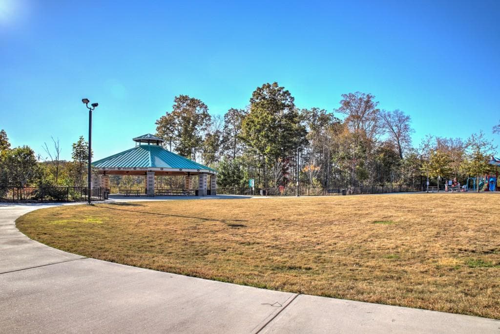 3 bedroom, 3 bathroom, 1,903 sq ft townhouse under contract at 1518 Thurcroft Lane, Lawrenceville, GA 30043 — photo 8