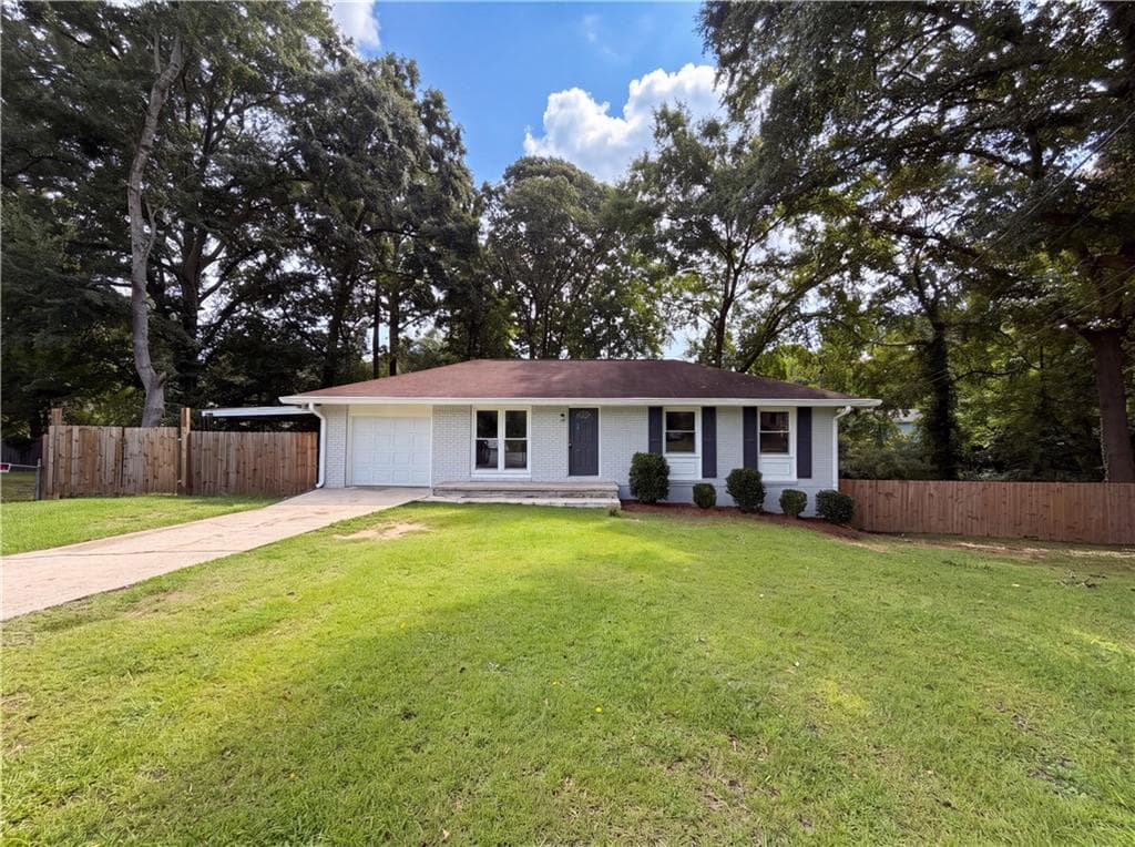 3 bedroom, 3 bathroom, 950 sq ft single family residence for sale at 6970 Mary Court, Riverdale, GA 30274