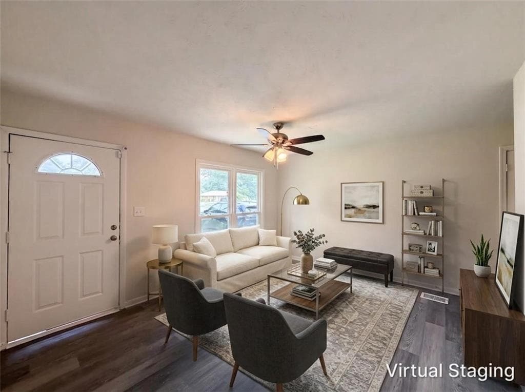 3 bedroom, 3 bathroom, 950 sq ft single family residence for sale at 6970 Mary Court, Riverdale, GA 30274 — photo 4