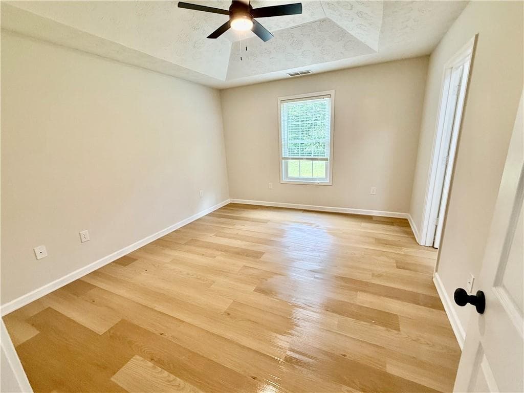 3 bedroom, 2 bathroom, 1,913 sq ft single family residence under contract at 75 Thrasher Road, Covington, GA 30016 — photo 5