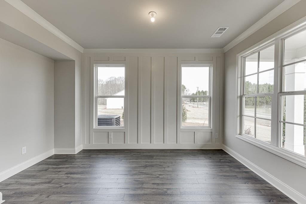 5 bedroom, 5 bathroom, 3,378 sq ft single family residence for sale at 8935 Claude Martin Drive, Gainesville, GA 30506 — photo 5
