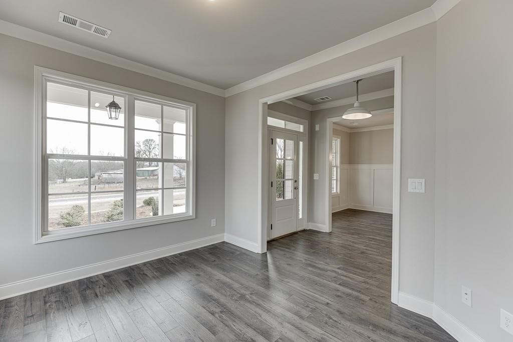 5 bedroom, 5 bathroom, 3,378 sq ft single family residence for sale at 8935 Claude Martin Drive, Gainesville, GA 30506 — photo 7