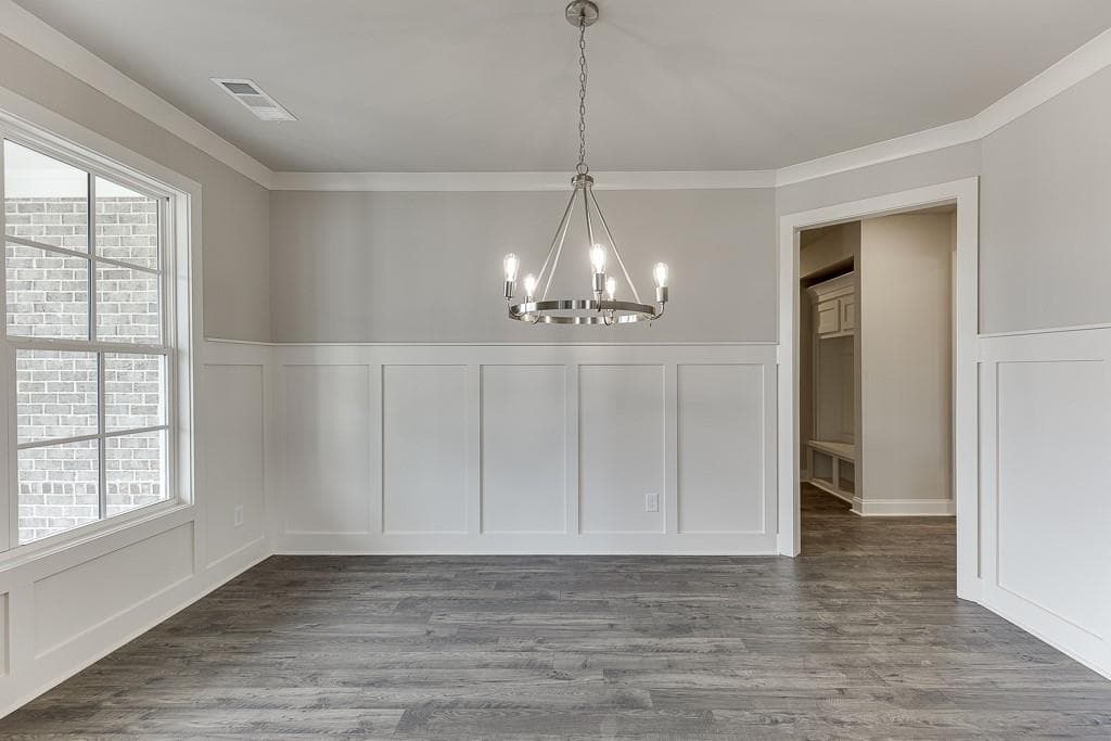 5 bedroom, 5 bathroom, 3,378 sq ft single family residence for sale at 8935 Claude Martin Drive, Gainesville, GA 30506 — photo 8