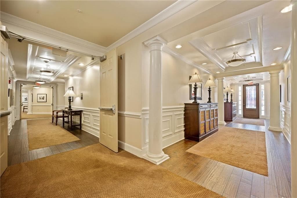 2 bedroom, 2 bathroom, 1,564 sq ft condominium for sale at 4955 Ivy Ridge Drive 303, Atlanta, GA 30339 — photo 4
