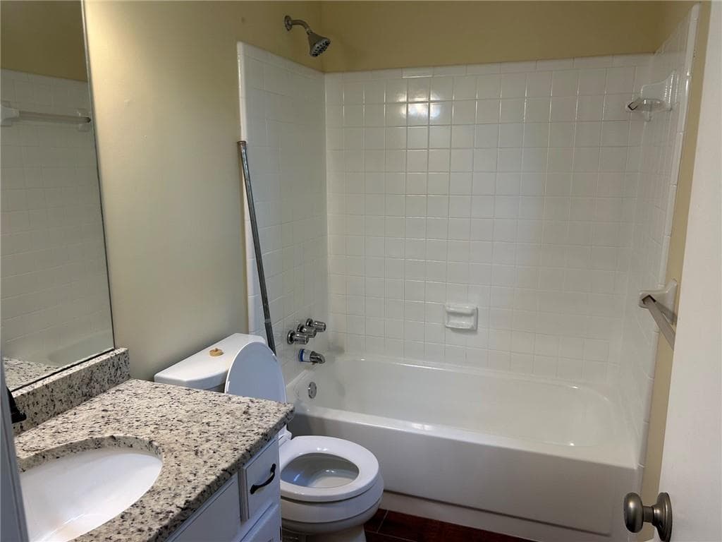 4 bedroom, 3 bathroom, 1,592 sq ft single family residence for rent at 9775 Loblolly Lane, Roswell, GA 30075 for $2,700 a month — photo 9