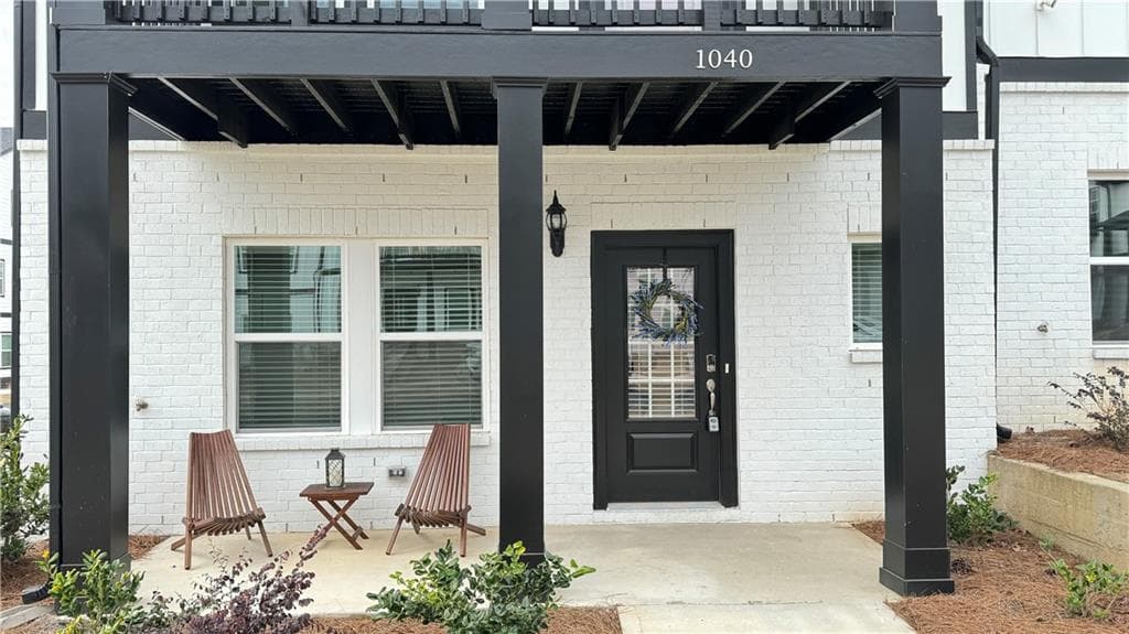 4 bedroom, 4 bathroom, 2,376 sq ft townhouse for rent at 1040 Knoxboro Lane, Woodstock, GA 30188 for $2,900 a month — photo 2