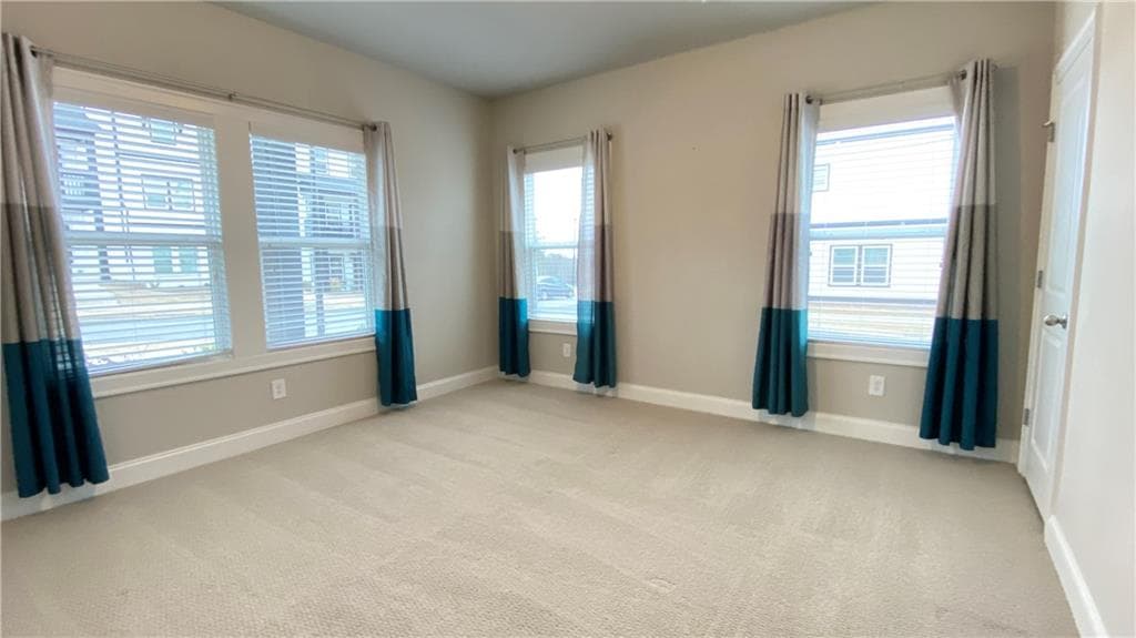 4 bedroom, 4 bathroom, 2,376 sq ft townhouse for rent at 1040 Knoxboro Lane, Woodstock, GA 30188 for $2,900 a month — photo 4