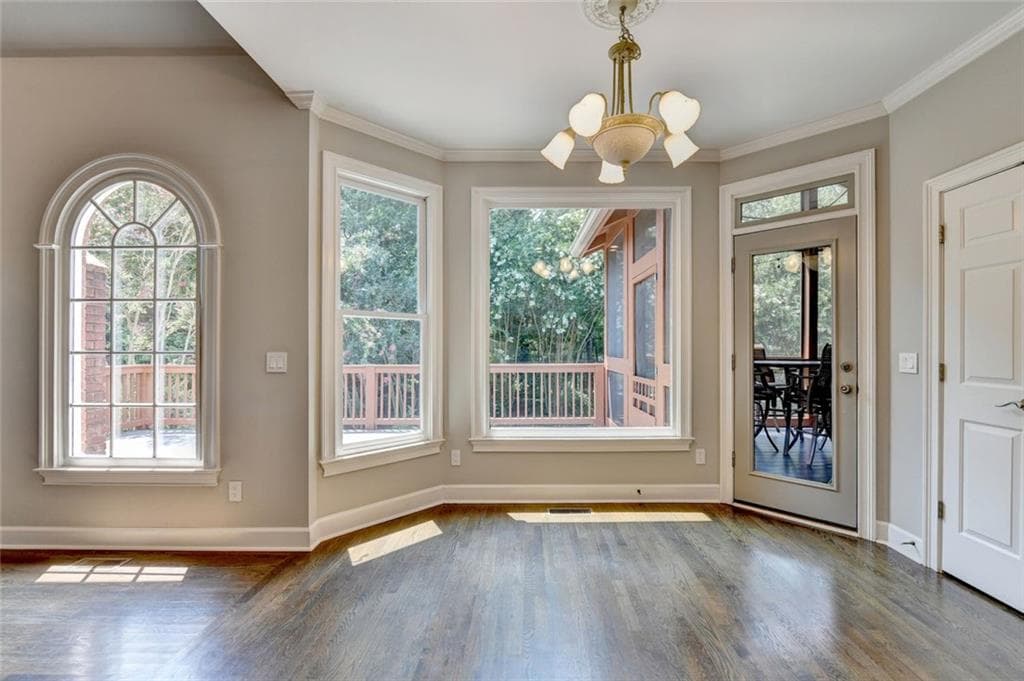 7 bedroom, 5 bathroom, 5,943 sq ft single family residence for sale at 3394 Forestwood Drive, Suwanee, GA 30024 — photo 4