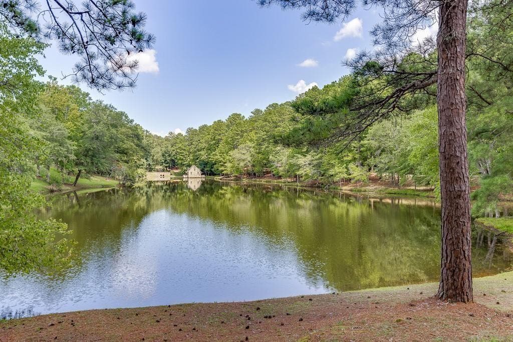 single family residence for sale at 5755 Kennedy Road, Suwanee, GA 30024 — photo 9
