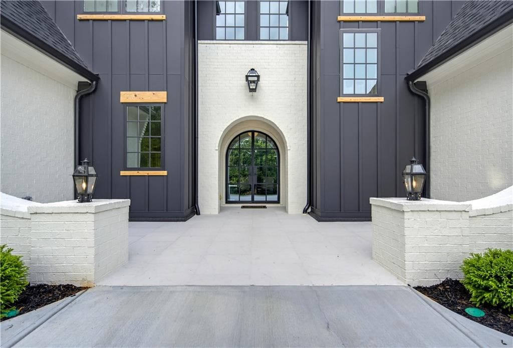 5 bedroom, 6 bathroom, 4,617 sq ft single family residence under contract at 1861 Remington Road, Atlanta, GA 30341 — photo 9