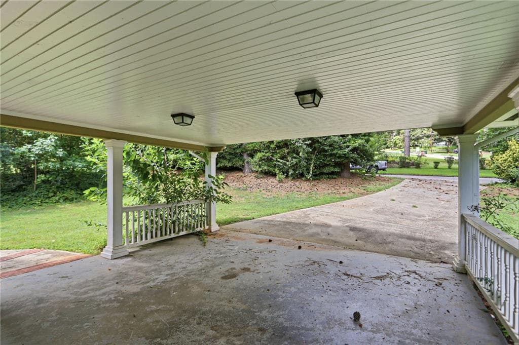 3 bedroom, 2 bathroom, 1,354 sq ft single family residence for sale at 3435 Misty Valley Road, Decatur, GA 30032 — photo 9