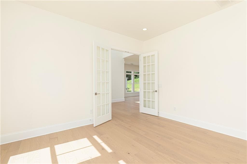 5 bedroom, 5 bathroom, 3,408 sq ft single family residence under contract at 1177 Ridgeview Road, Woodstock, GA 30188 — photo 8