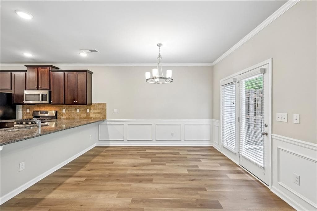4 bedroom, 3 bathroom, 1,942 sq ft townhouse for sale at 2523 Shetley Creek Drive, Norcross, GA 30071 — photo 6