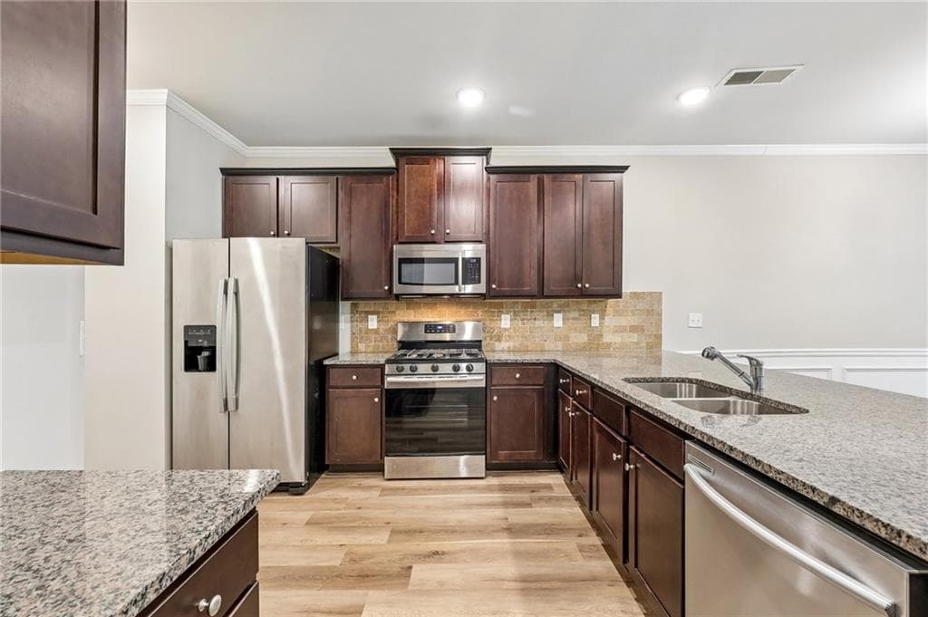 4 bedroom, 3 bathroom, 1,942 sq ft townhouse for sale at 2523 Shetley Creek Drive, Norcross, GA 30071 — photo 10