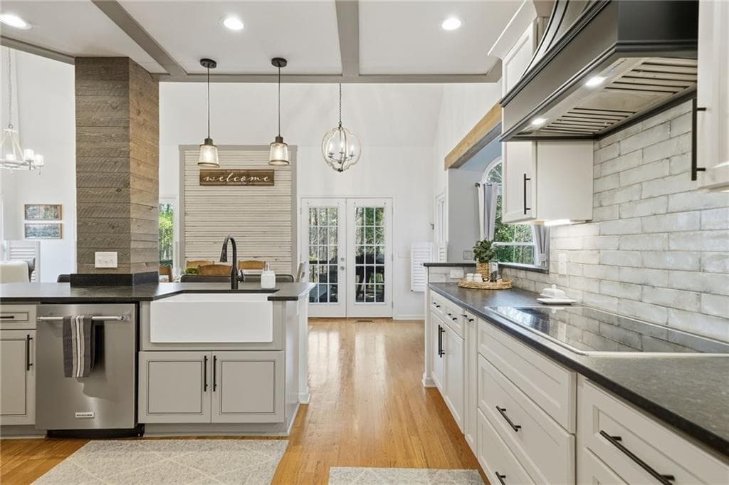 6 bedroom, 4 bathroom, 3,440 sq ft single family residence for sale at 406 Lovinggood Landing Drive, Woodstock, GA 30189 — photo 9