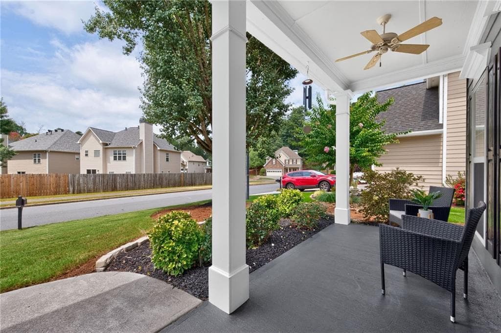 4 bedroom, 3 bathroom, 2,618 sq ft single family residence under contract at 918 College Place Court, Kennesaw, GA 30144 — photo 8