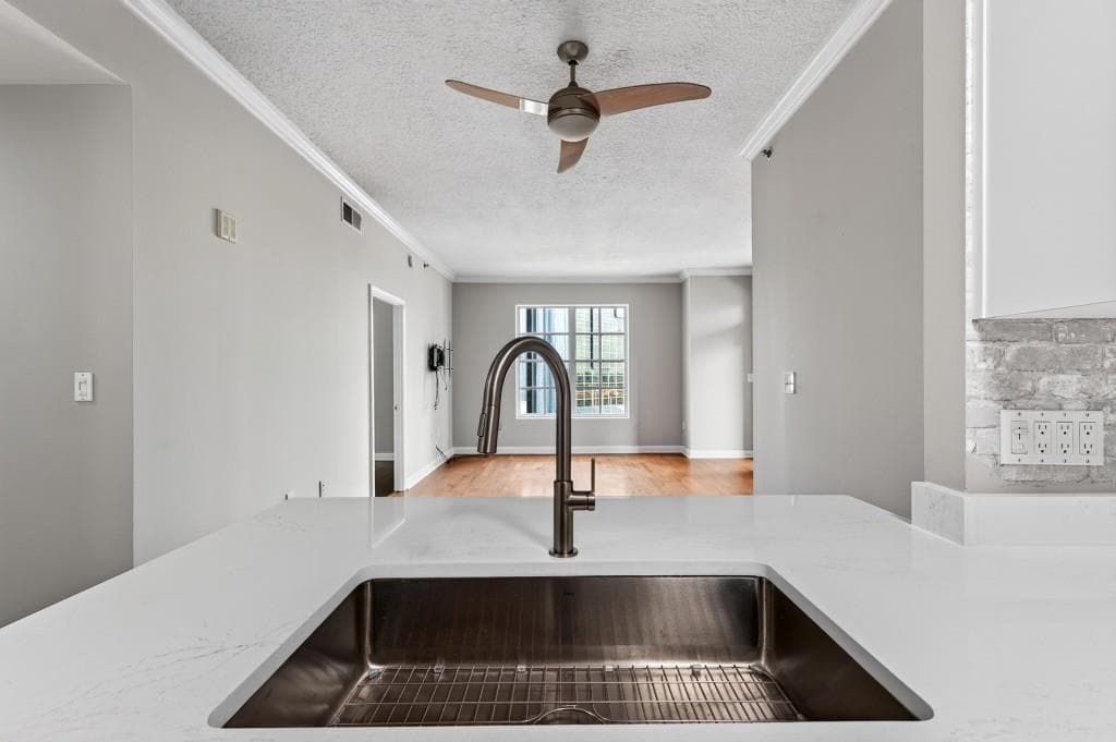 2 bedroom, 2 bathroom, 1,139 sq ft condominium for sale at 1101 Juniper Street 832, Atlanta, GA 30309 — photo 10