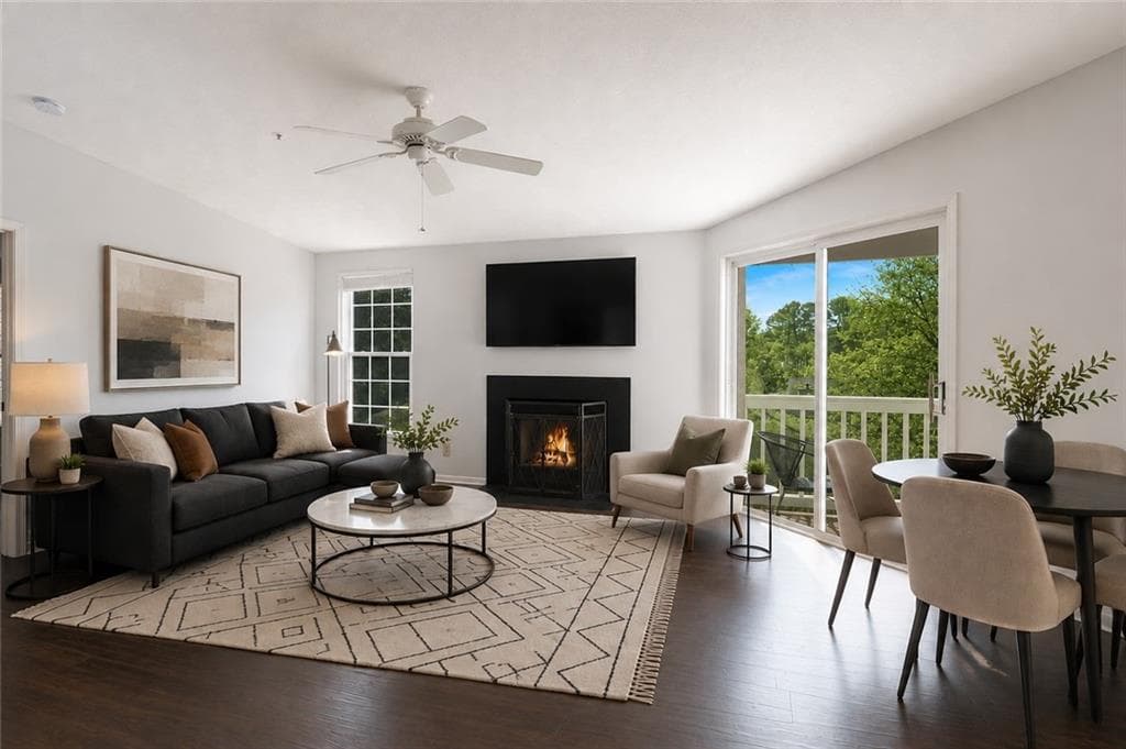 2 bedroom, 2 bathroom, 1,128 sq ft condominium for sale at 1483 Keys Crossing Drive, Brookhaven, GA 30319