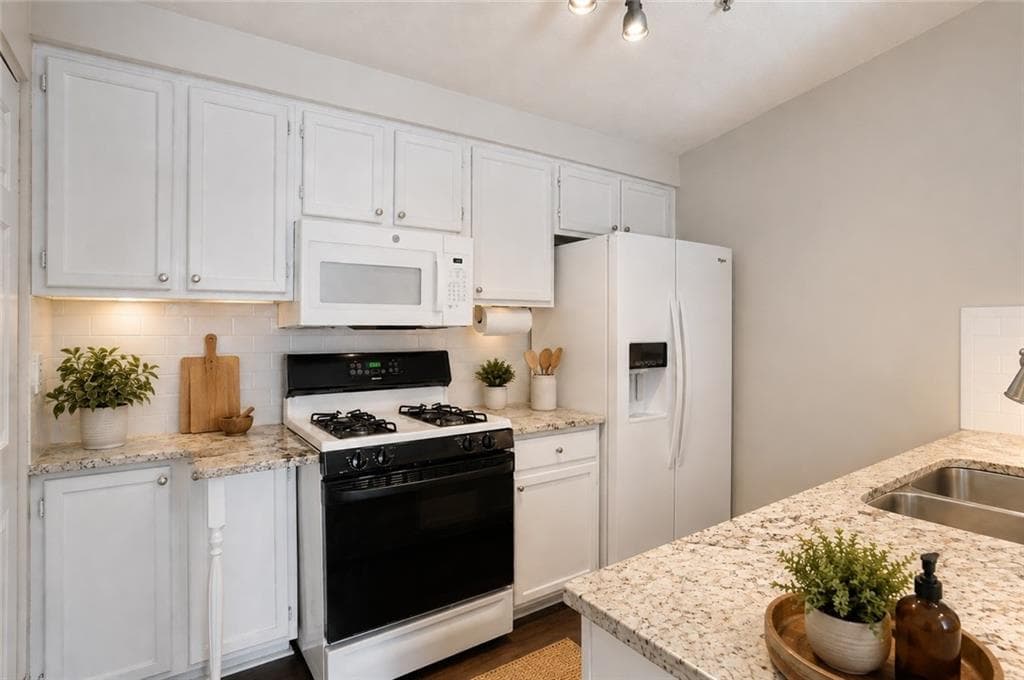 2 bedroom, 2 bathroom, 1,128 sq ft condominium for sale at 1483 Keys Crossing Drive, Brookhaven, GA 30319 — photo 2