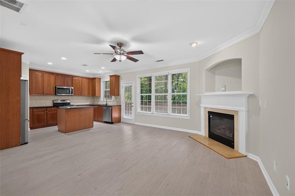 3 bedroom, 3 bathroom, 2,018 sq ft townhouse for sale at 2294 Meadow's End, Duluth, GA 30097 — photo 10