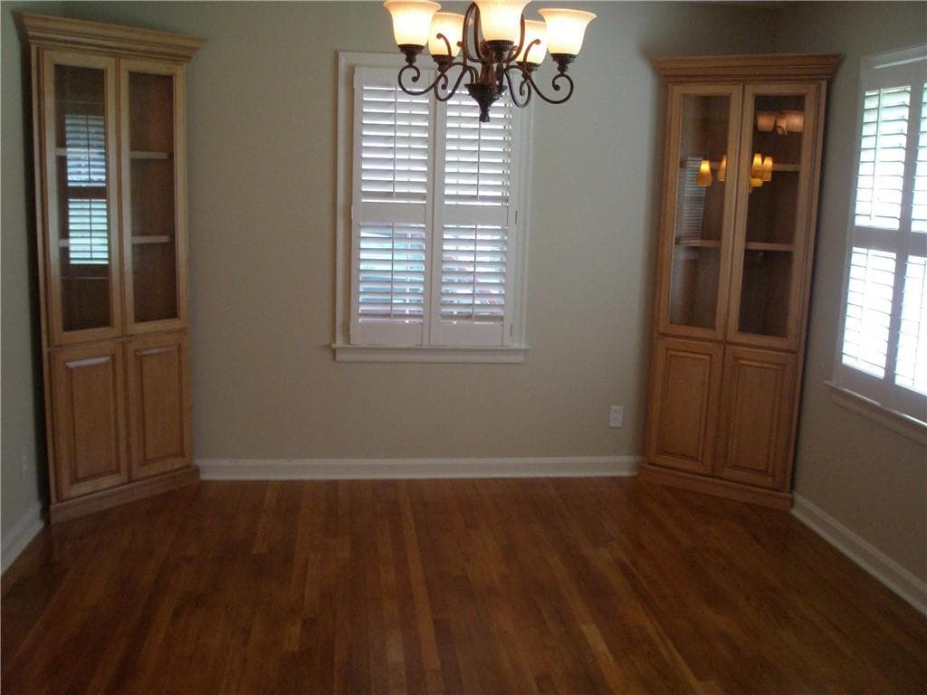 2 bedroom, 2 bathroom, 1,252 sq ft single family residence under contract at 3962 Chamblee Dunwoody Road, Atlanta, GA 30341 — photo 7