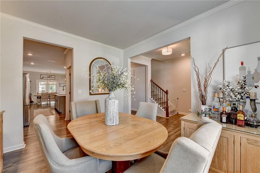 5 bedroom, 3 bathroom, 3,386 sq ft single family residence under contract at 4027 Peregrine Way, Gainesville, GA 30506 — photo 8